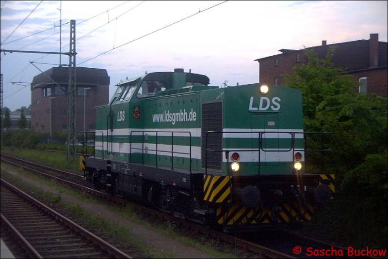 Am Abend des 24. Mai steht LDS Lok  wei�er Beer  in Itzehoe und wartet auf ihren n�chsten Bauzugeinsatz.