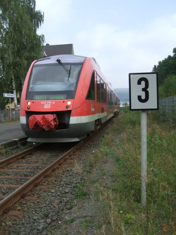 Am Endpunkt der Rothaarbahn in Bad Berleburg warten am 26.08.2007 640 018 und 640 004 als 39750 auf die Rckfahrt nach Siegen