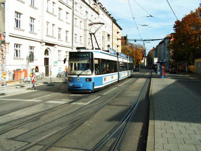 Am Nordbad biegt die Linie 27 Richtung Petuelring ab. 