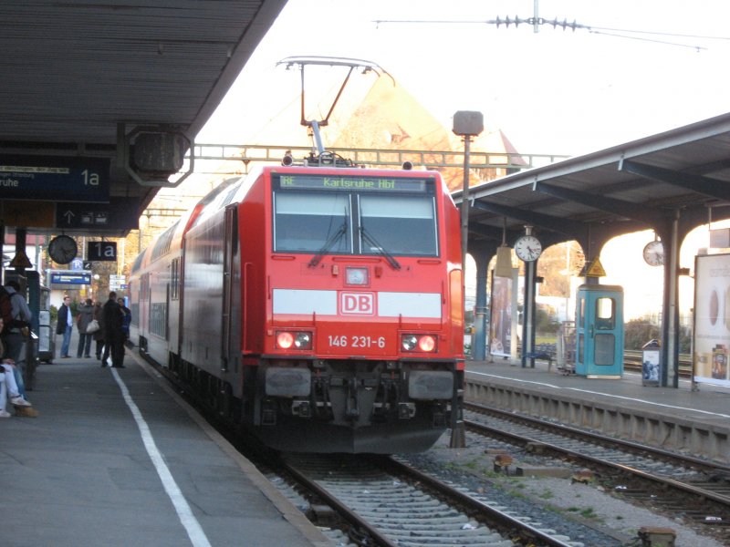 Am Schluss eines RE nach Karlsruhe war BR 146 231-6 in Konstanz 4.2.07