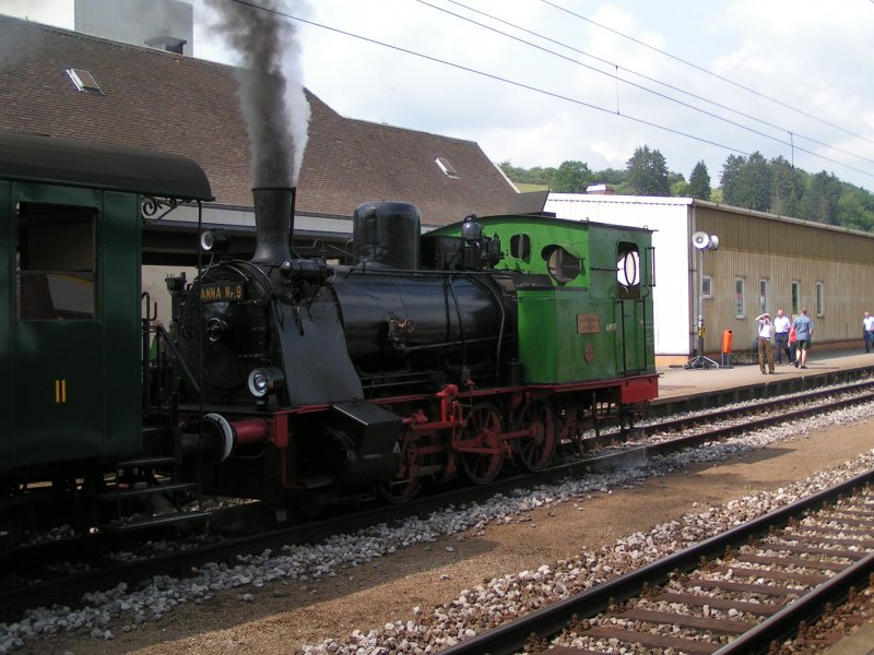 AMTF Lok N� 9  Anna  am Ende des Pendelzuges Ettelbr�ck-Bissen am 09.06.07.