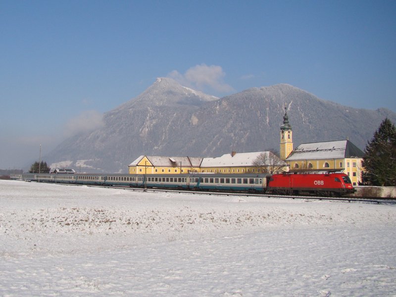 Anfang dieses Jahres konnte bei Nierderaudorf konnte der EC 87  Tipolo  auf der Fahrt nach Venedig fotografiert werden