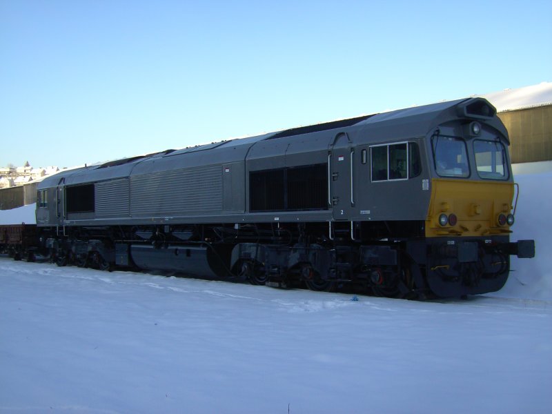 Anlieferung von Bahnschwellen mit einer Class 66 am 08.01.09 in Arnsberg.