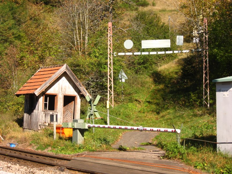 Anrufschranke an der Schwarzwaldbahn bei km 65,9 16.10.07