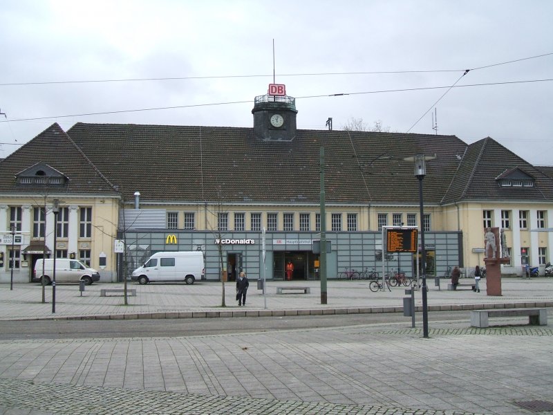 Ansicht des Wanne Eickeler`s Hbf.Haupteingang.(06.12.2007)