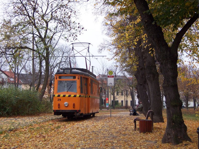 Arbeitstriebwagen 29 der Naumburger straenbahn an der Haltestelle Marientor, Oktober 2005