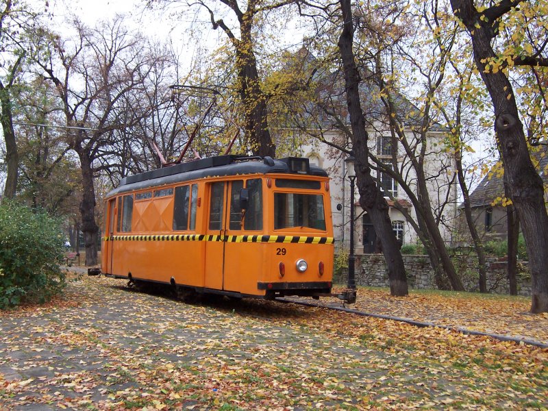 Arbeitswagen 29, ein LOWA Wagen, ehemals Halle(Saale).
Haltestelle Marientor, Oktober 2005