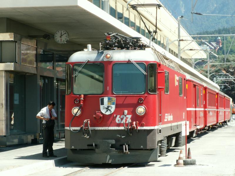 Arosabahn,Zug nach Arosa am 13.07.05 in Chur,jetzt auf dem neuen Gleis