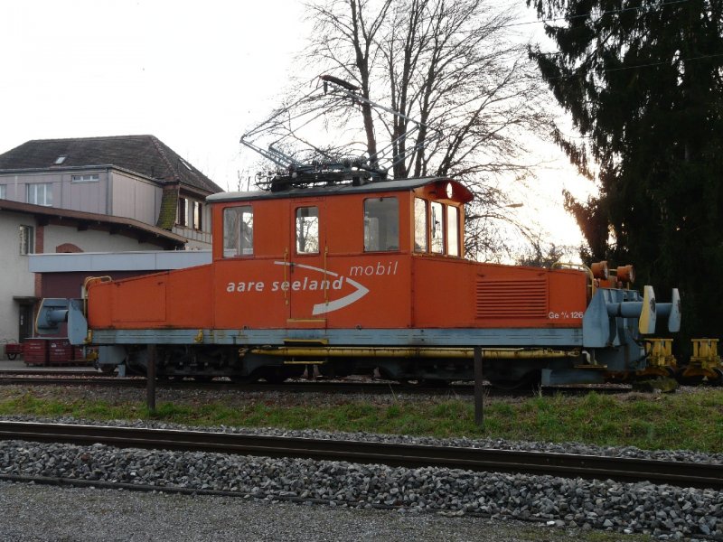 asm - Abgestellte Gterlok Ge 4/4 126 im Depotareal der asm in Langenthal am 30.11.2007