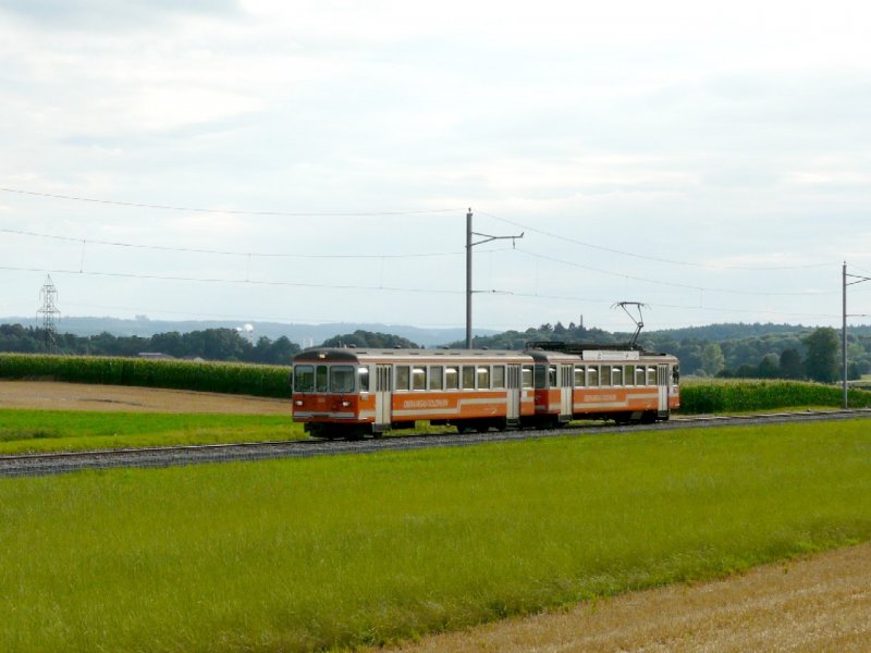 asm -  Bt 352 mit Be 4/4 303 unterwegs bei Attiswil am 02.08.2008