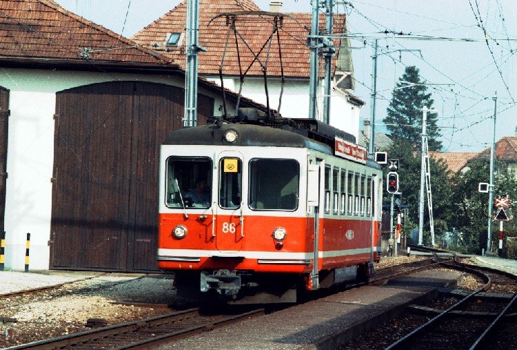 asm (ex SNB)1000 mm ..Be 4/4  86.. vor dem Depot im Wiedlisbach im Mai 1987