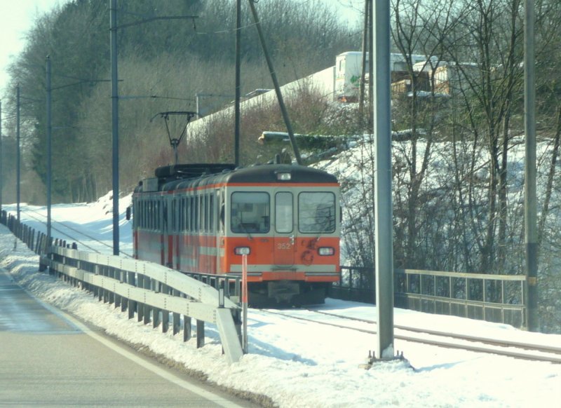 asm  - Regio mit dem Bt 352 und Be 4/4 303 unterwegs anch Solothurn am 21.02.2009