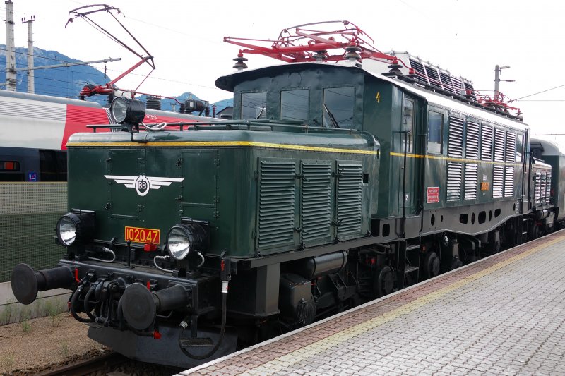 Auch die betriebsfhige Museumslok 1020.47, stationiert in der Zfl Saalfelden, fand ihren Weg nach Wrgl. 
Textedit 27.08.2008, 19:35 Uhr: Laut Info Hanspeter Reschinger z-gestellt seit Juli 2008. (24.08.2008)