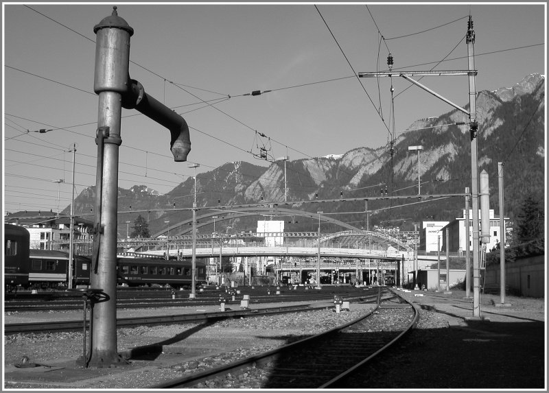 Auch in Chur fuhren frher mal Dampfloks. Blick aus Westen Richtung Personenbahnhof. (20.02.2007)
