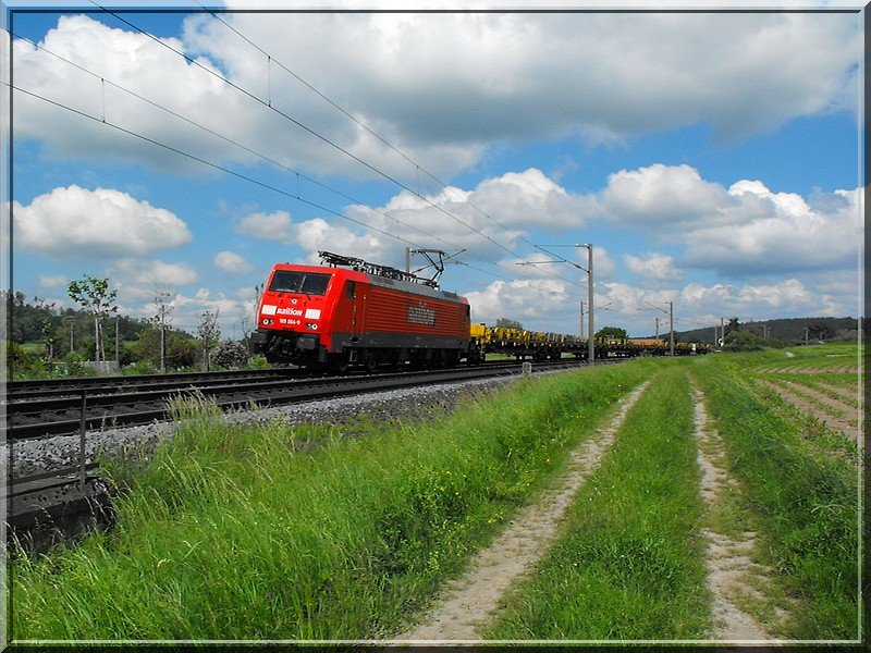 Auch konnte ich dendlich mal eine 189 an einem schnen Mischer erwischen.(Strecke Wrzburg-Treuchtlingen,30.05.2009)