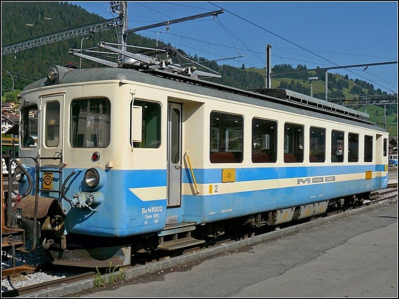 Auch MOB Be 4/4 1002 stand am 31.07.08 im Bahnhof von Zweisimmen. (Hans)