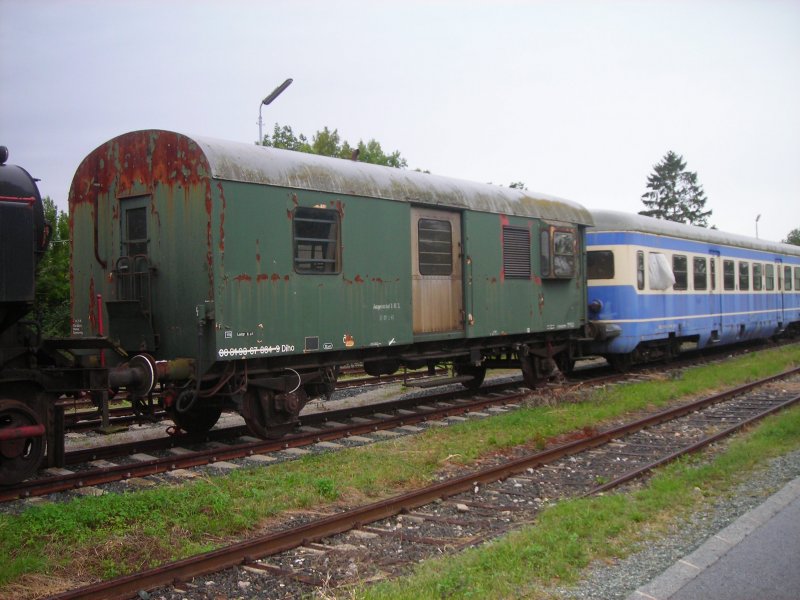 Auch dieser Packwagen geh�rt zum Bestand der srb. Auch an ihm sieht man die Witterungsspuren deutlich an