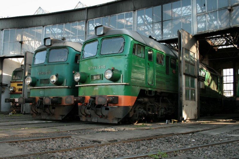 Auch ST44-949 wartet in Szczecinek auf weiter Einstze.30.05.2008