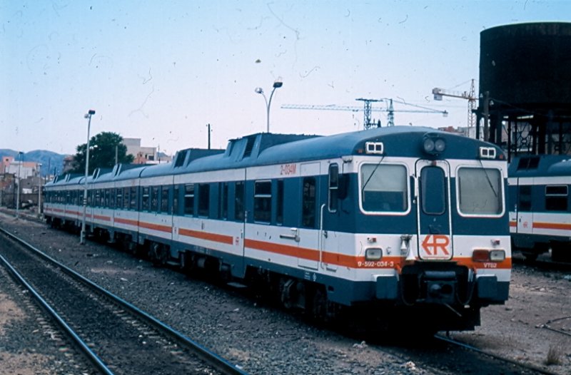 Auch eine Variante der Baureihe 592. Hinweis: eingescanntes Dia