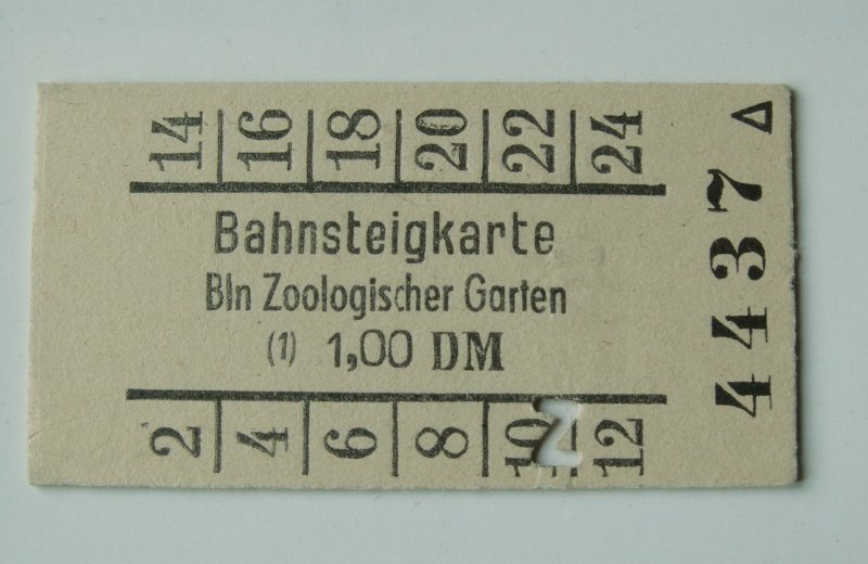 Auch diese Zeiten sind schon eine Weile vorbei.Bahnsteigkarte vom Bhf.Zoo (Sammlung P.Walter
