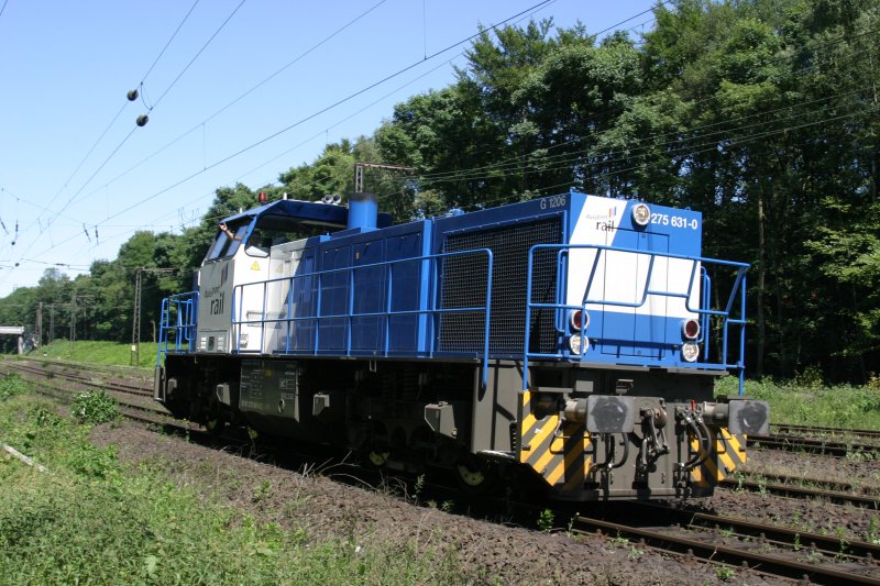 Auf der 275 631 der Duisportrail sahs heute wieder der Lokfhrer der uns immer mit seinen Teufeln grt.