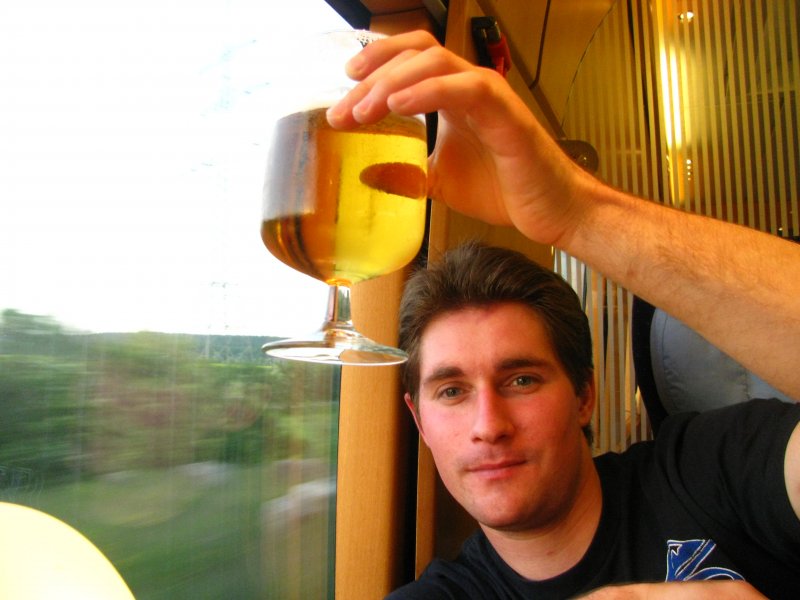 Auf dem langen Heimweg vom Bahnbildertreffen Mnchen(16.05.2009):
 Noch wissen wir nicht, wohin es uns verschlgt. Bei einem Bier kommen wir vielleicht noch auf Ideen...
