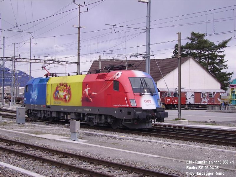 Auf gehts... Als Lokzug verschwindet die 1116 056-1 *EM-Rumnien*
wieder nach Feldkirch.
Buchs SG 09.04.08