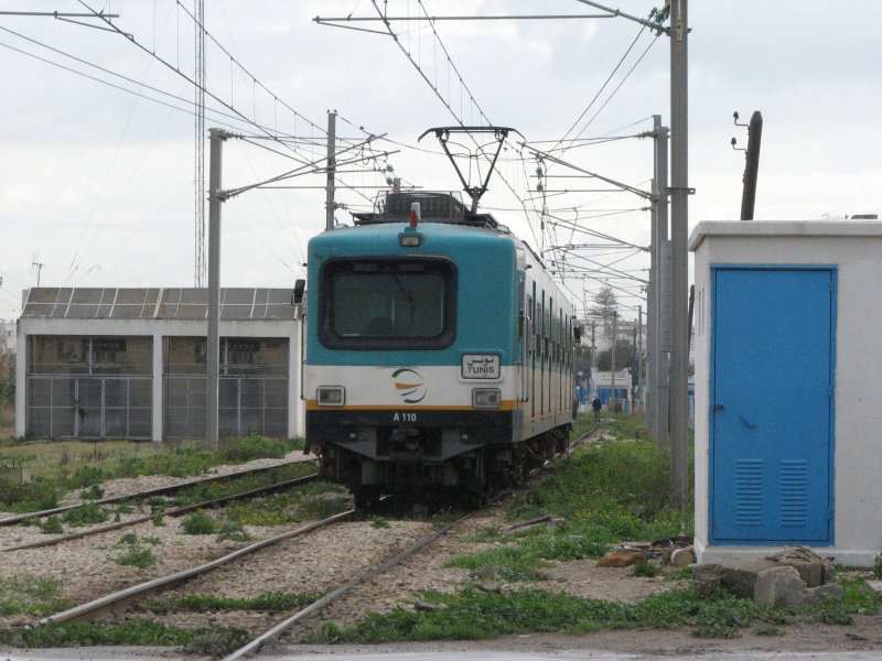 Auf einer Kreuzfahrt im Januar 2009 habe ich im Hafen von La Goulette in der Nhe von/ nach Tunis diese Triebwagen fotographiert.