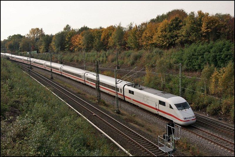 Auf Nord-Sdtour ist dieser unbekannter 401er der am 13.10.2008 als ICE926 von Mnchen Hbf nach Kiel Hbf unterwegs war. 
