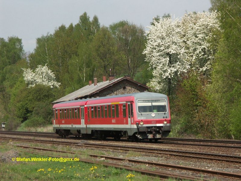 Auf der Strecke von Hof nach Selb fahren 628.4 und einige 628.2. Hier im Ortsbereich von Oberkotzau bis Hof bndeln sich 3 Strecken, entsprechend  dicht  ist die Zugfolge zu manchen Zeiten....