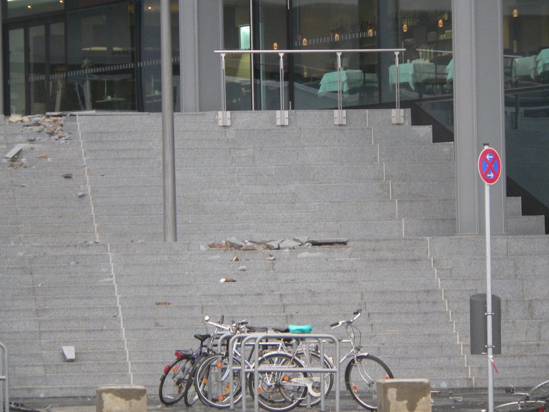 Auf diese Treppe fiel das Element am 18.1.07, das war lebensgefhrlich. Aufgenommen am 21.1.2007