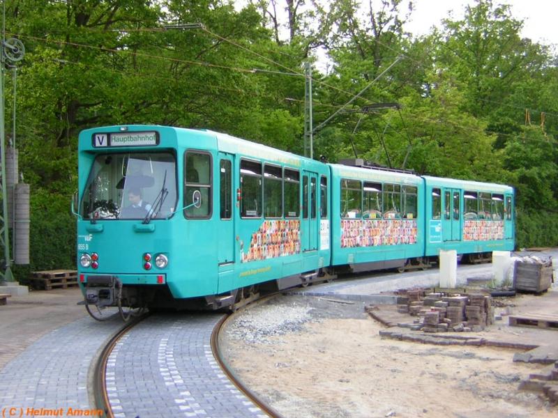 Aufgrund des jedes Jahr an Pfingsten stattfindenden Volksfestes  Wldchestag  verkehrten natrlich auch Verstrkungszge. Der Pt-Triebwagen 655 fuhr am 16.05.2005 als 6. V-Zug in die neue Wendeschleife am Stadion ein.  