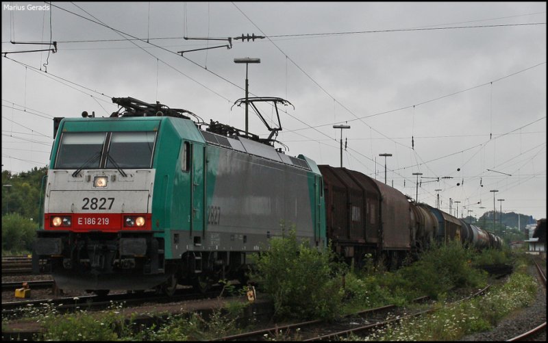 Aus dem Archiv: 2827 mit einem Gemischten Gterzug Richtung Montzen bei der Ausfahrt von Aachen-West 11.8.09