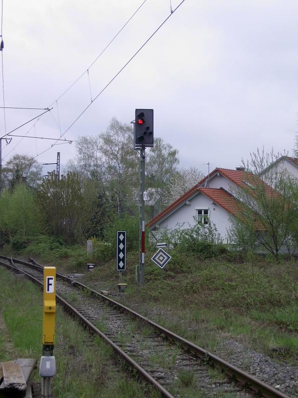 Ausfahrsignal aus Gleis 2 Ri Freiburg