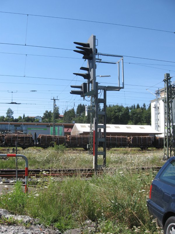 Ausfahrsignal im Bahnhof Donaueschingen am 1.8.07