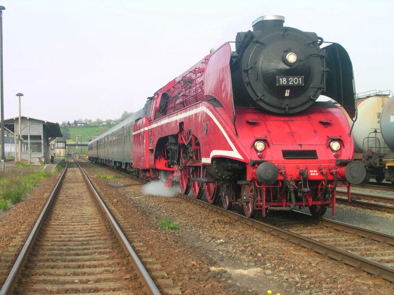 Ausfahrt aus Nossen Richtung Mei�en an 23.04.2004.