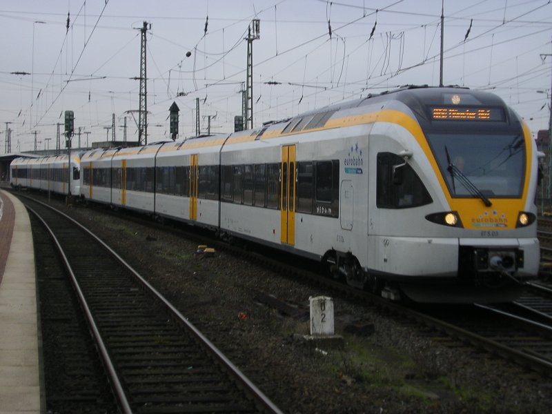 Ausfahrt der RB 50 aus Dortmund Hbf. nach Mnster (Westf.),Doppel-Flirt der Eurobahn.(18.12.2008)  