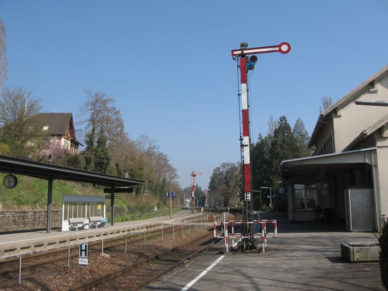 Ausfahrtsignal im Bahnhof berlingen/Therme am 1.4.07