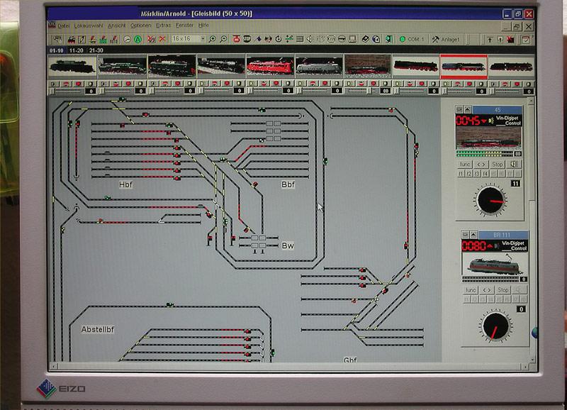 Ausschnitt der Steuerung meiner Modellbahn.
Sie kann zwischen zwei PCs umgeschaltet werden.
Ich habe diesen Monitor genommen, da der andere (Rhrenmonitor)
sich wegen der Zeilenfrequenz, schlecht ablichten lsst!