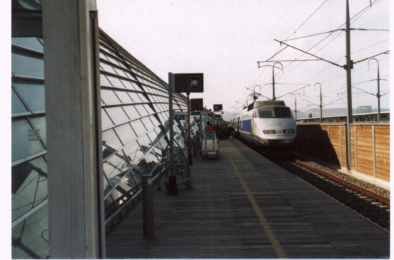 Avignon TGV September 2002