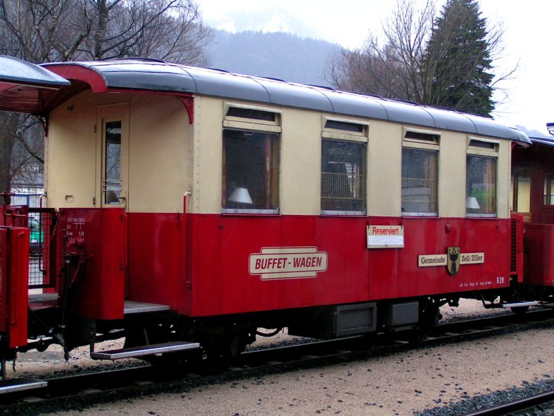 B28  Buffetwagen  ist schon fr den Winterdampfsonderzug bereitgestellt; Jenbach 080312