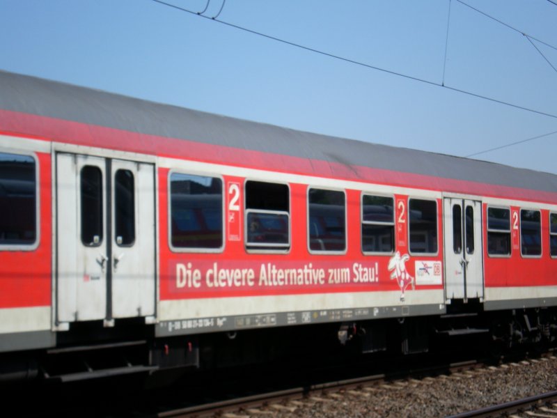 Bahn-wirklich ne clvere Alternative zum Stau?! Der By-Wagen war eingestellt in einem RegionalExpress Halle(S) Hbf - Kassel Wilhelmshhe, 14.05.2008