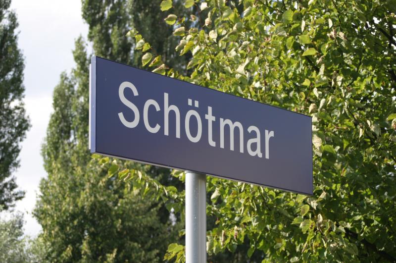Bahnhof, bzw. Haltestelle Schtmar