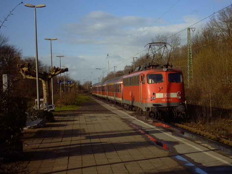 Bahnhof Dinslaken im Winter 2004