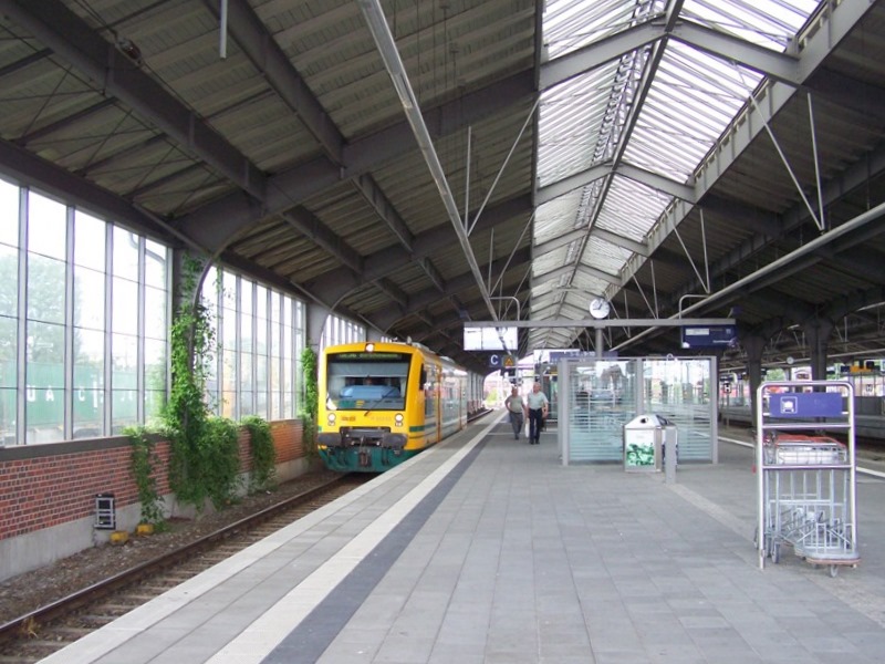Bahnhof Frankfurt/Oder OE 36 nach Berlin-Schneweide Aufgenommen am 18 August 2009
