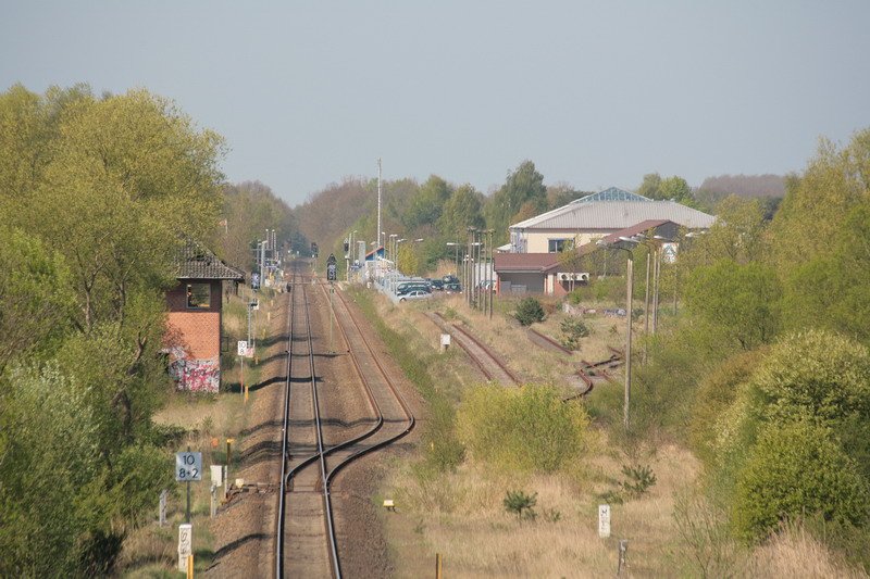 Bahnhof Herrnburg, frher Grenzbahnhof zwischen der DDR und der BRD, heute ist hier nix mehr los. 23.04.2009 