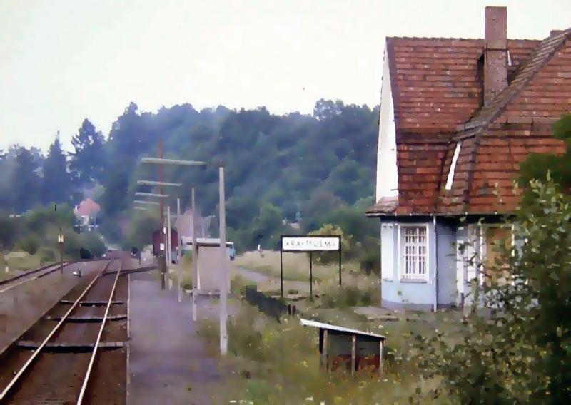 Bahnhof Kraftsolms (verfremdetes Foto), 1. Hlfte der 1980iger Jahre.