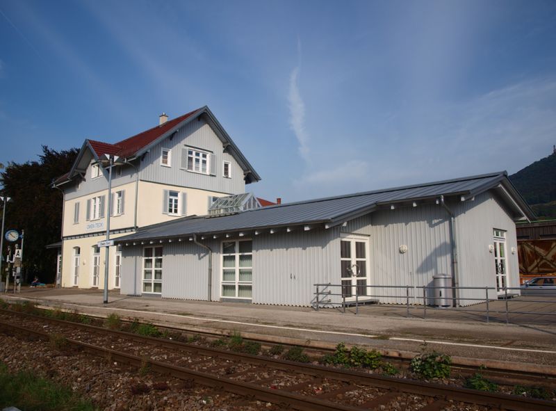 Bahnhof Owen/Teck vom Gterschuppen aus aufgenommen. (28.09.2009)