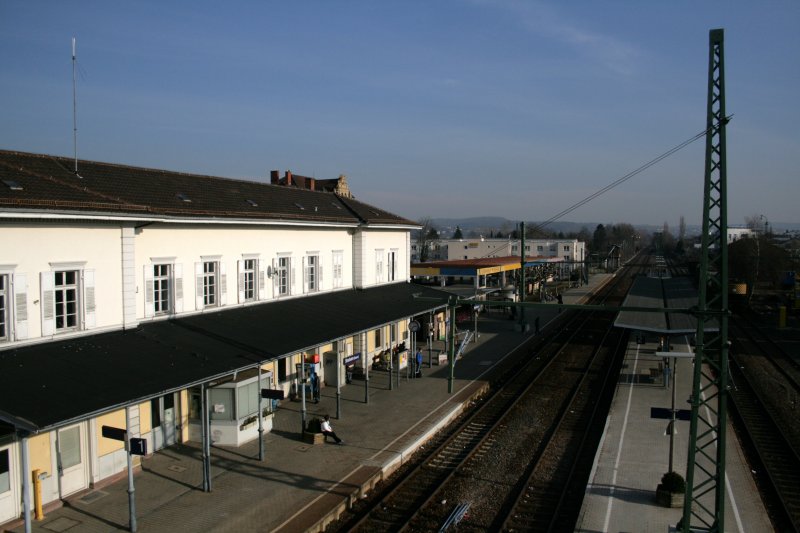 Bahnhof Sinsheim von Fussgngerberweg aus. Blickrichtung Osten. Bild aufgenommen am 3.2.09 