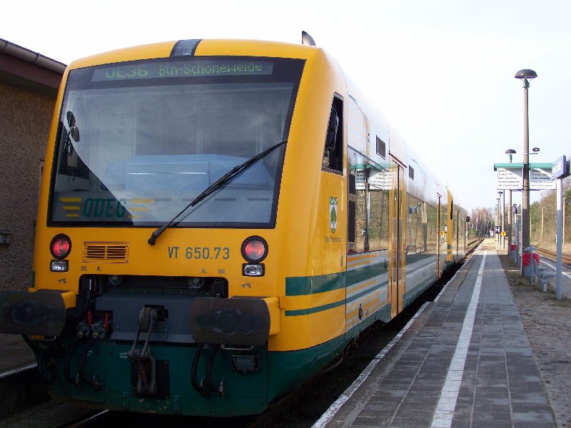 Bahnhof Wendisch-Rietz fhrt die OE 36 
Aufgenommen am 20 Februar 08